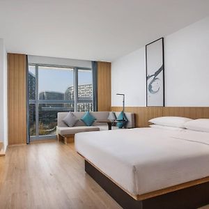 Guest room 1 King City view